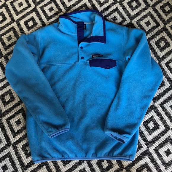 Patagonia Jackets & Blazers - Patagonia Women’s light weight fleece pullover